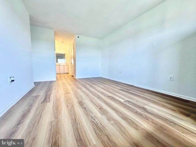 LEISURE WORLD - Residential