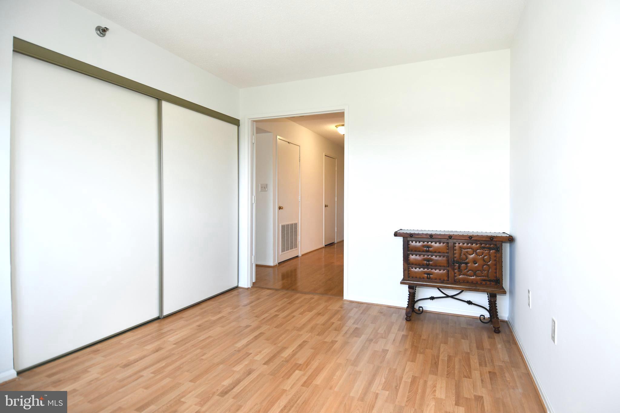LEISURE WORLD - Residential