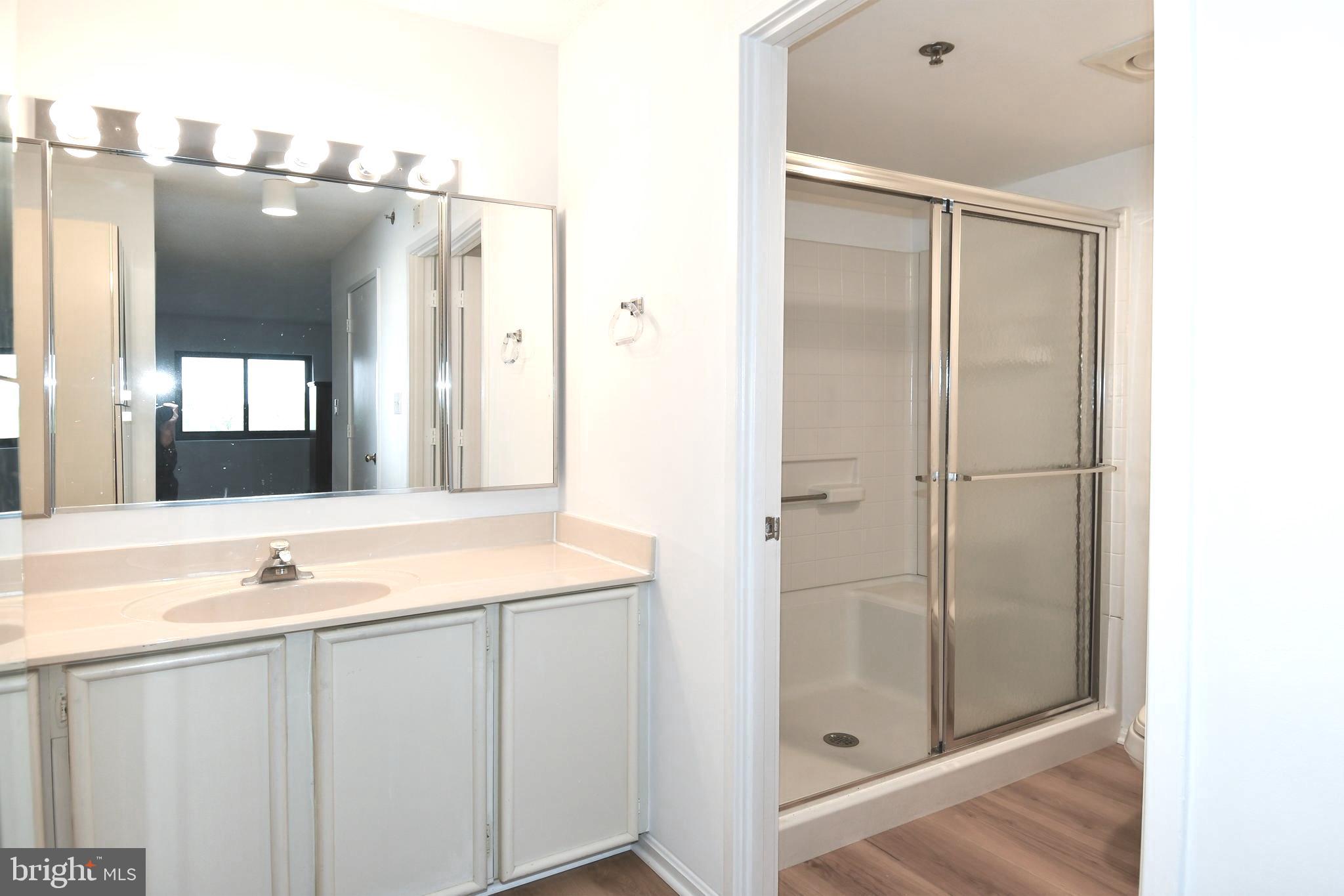 LEISURE WORLD - Residential