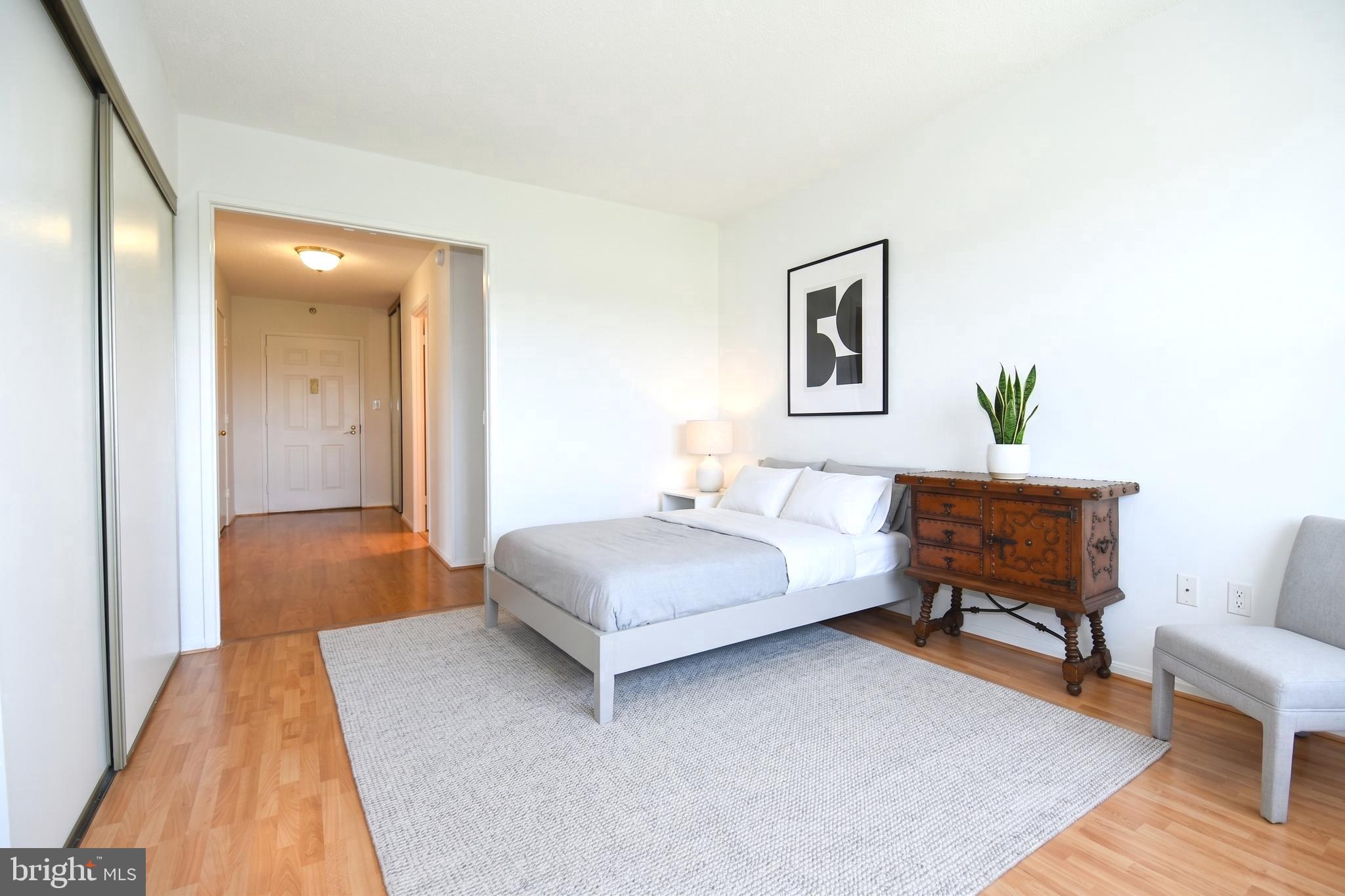 LEISURE WORLD - Residential