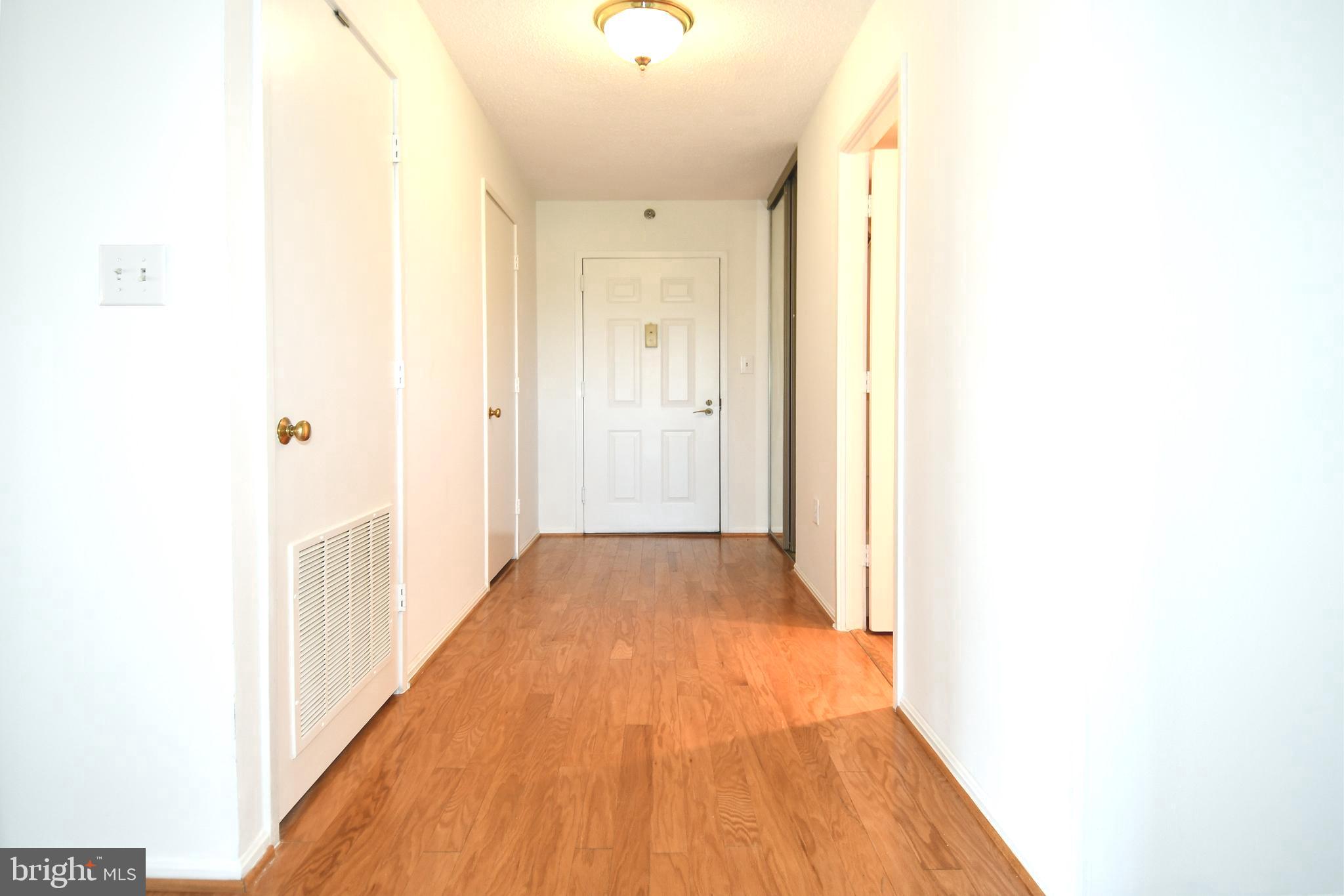 LEISURE WORLD - Residential
