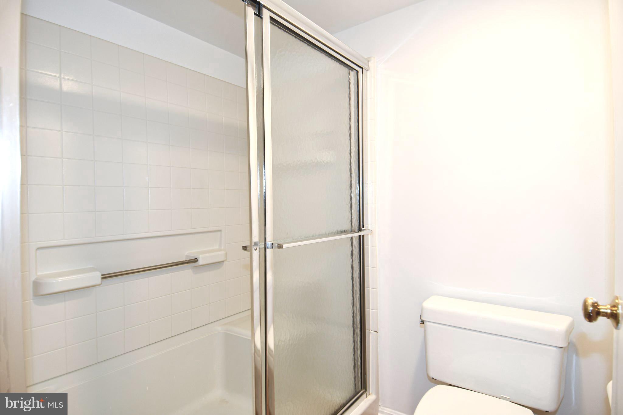 LEISURE WORLD - Residential