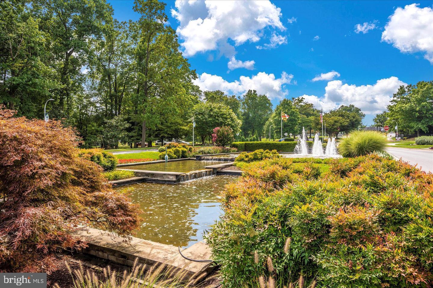 LEISURE WORLD - Residential