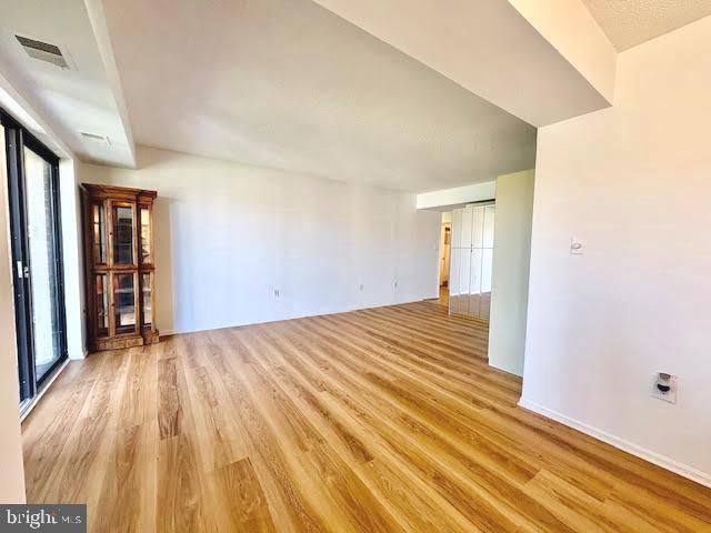 LEISURE WORLD - Residential