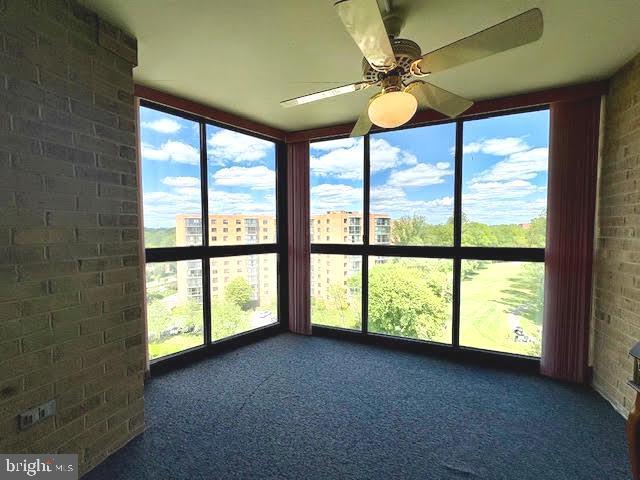 LEISURE WORLD - Residential