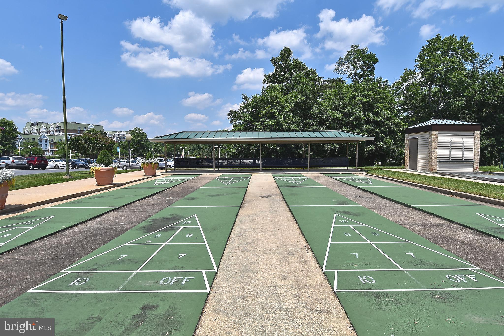 LEISURE WORLD - Residential
