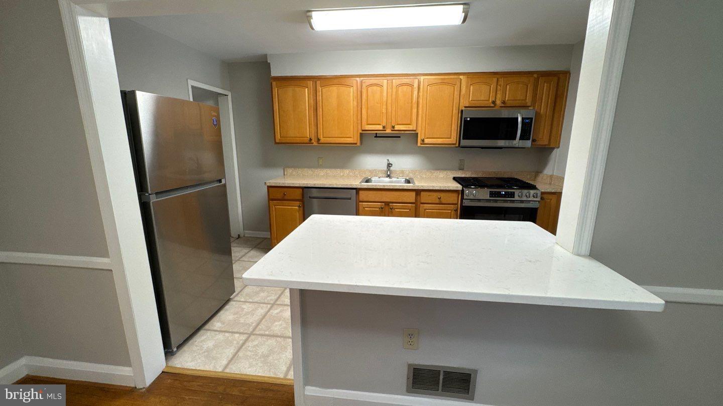 RIDGELEIGH - Residential Lease