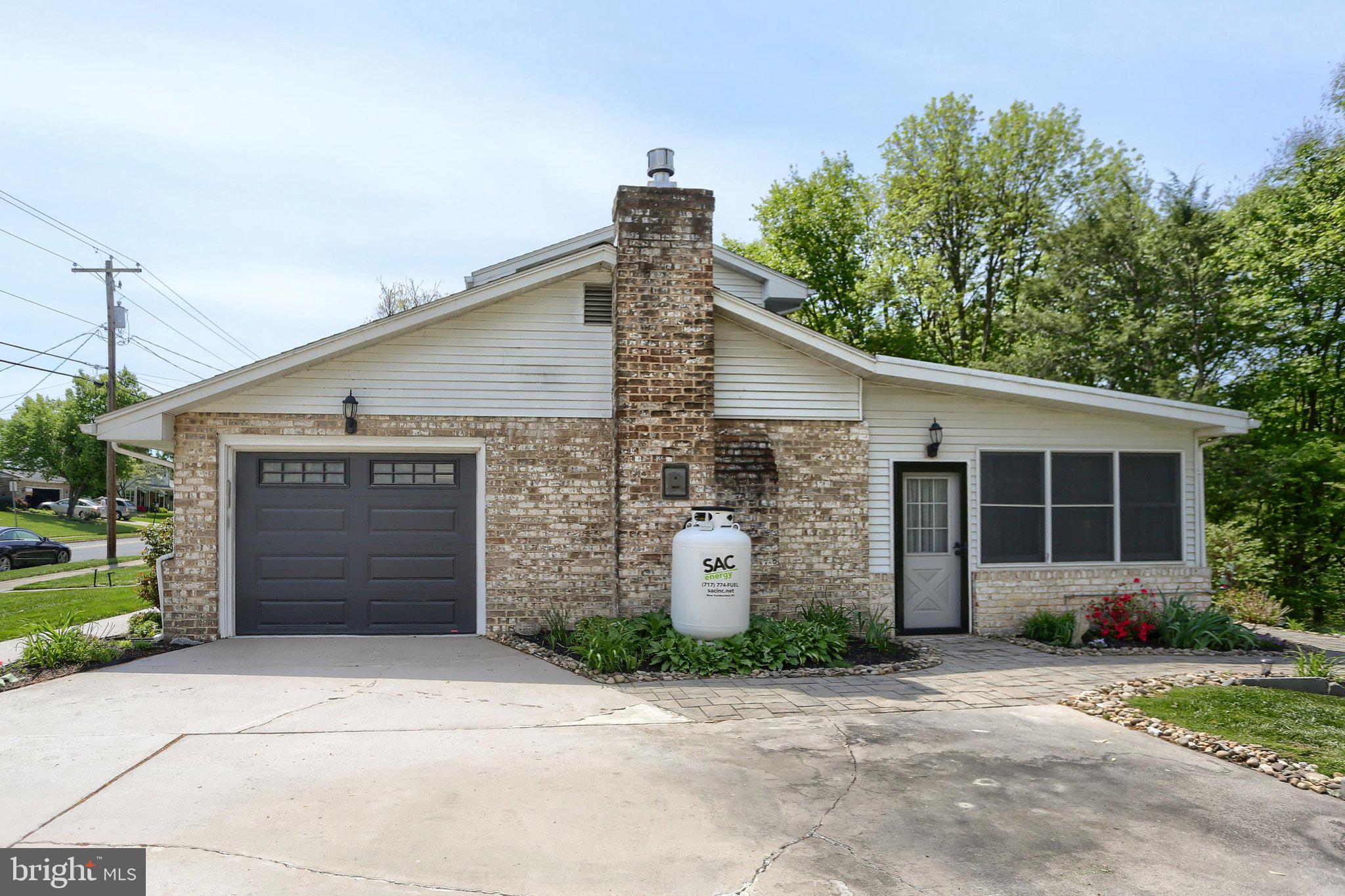 238 GREEN LANE DRIVE