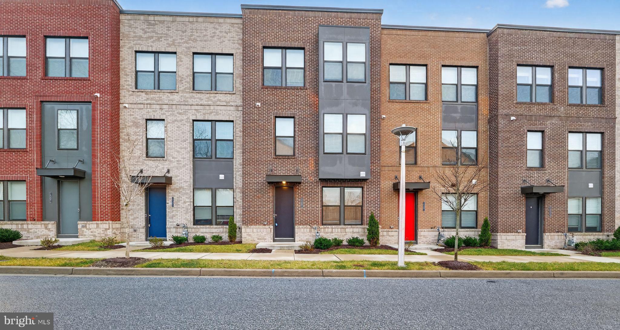 MEDFIELD - Residential