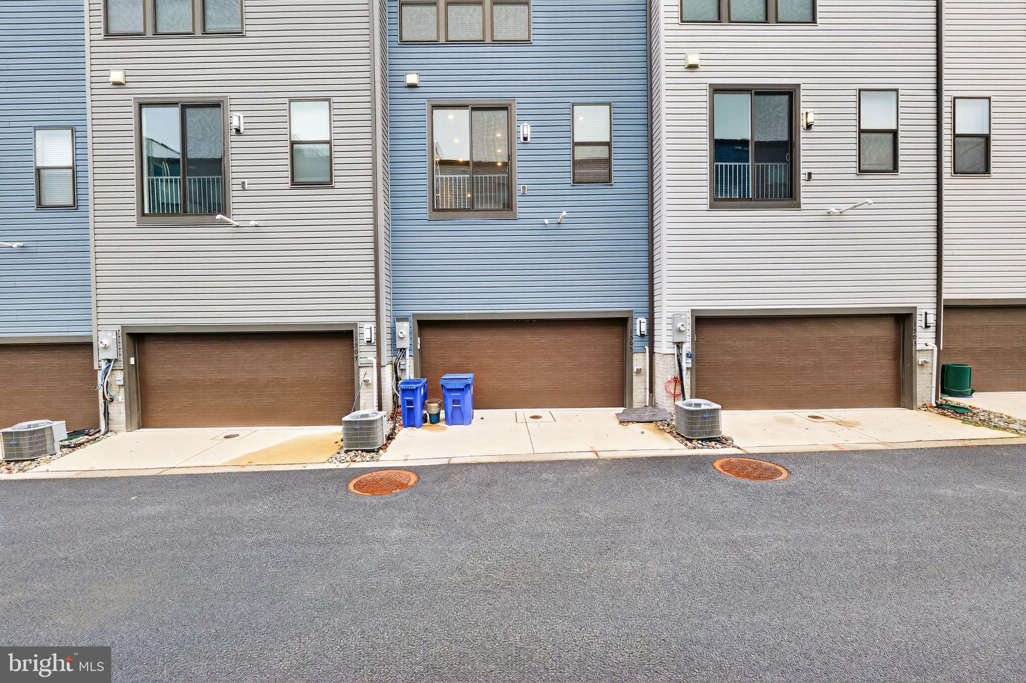 MEDFIELD - Residential