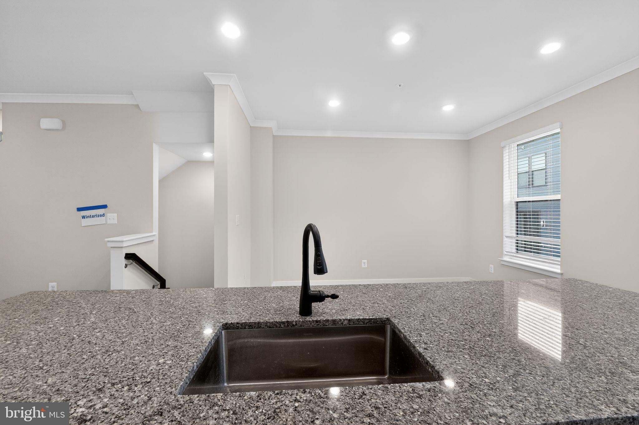 MEDFIELD - Residential