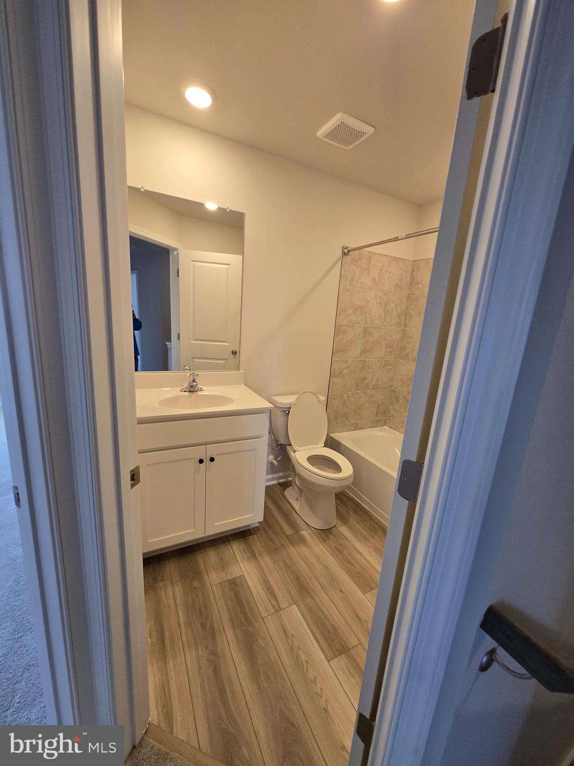 SHENANDOAH SPRINGS - Residential Lease