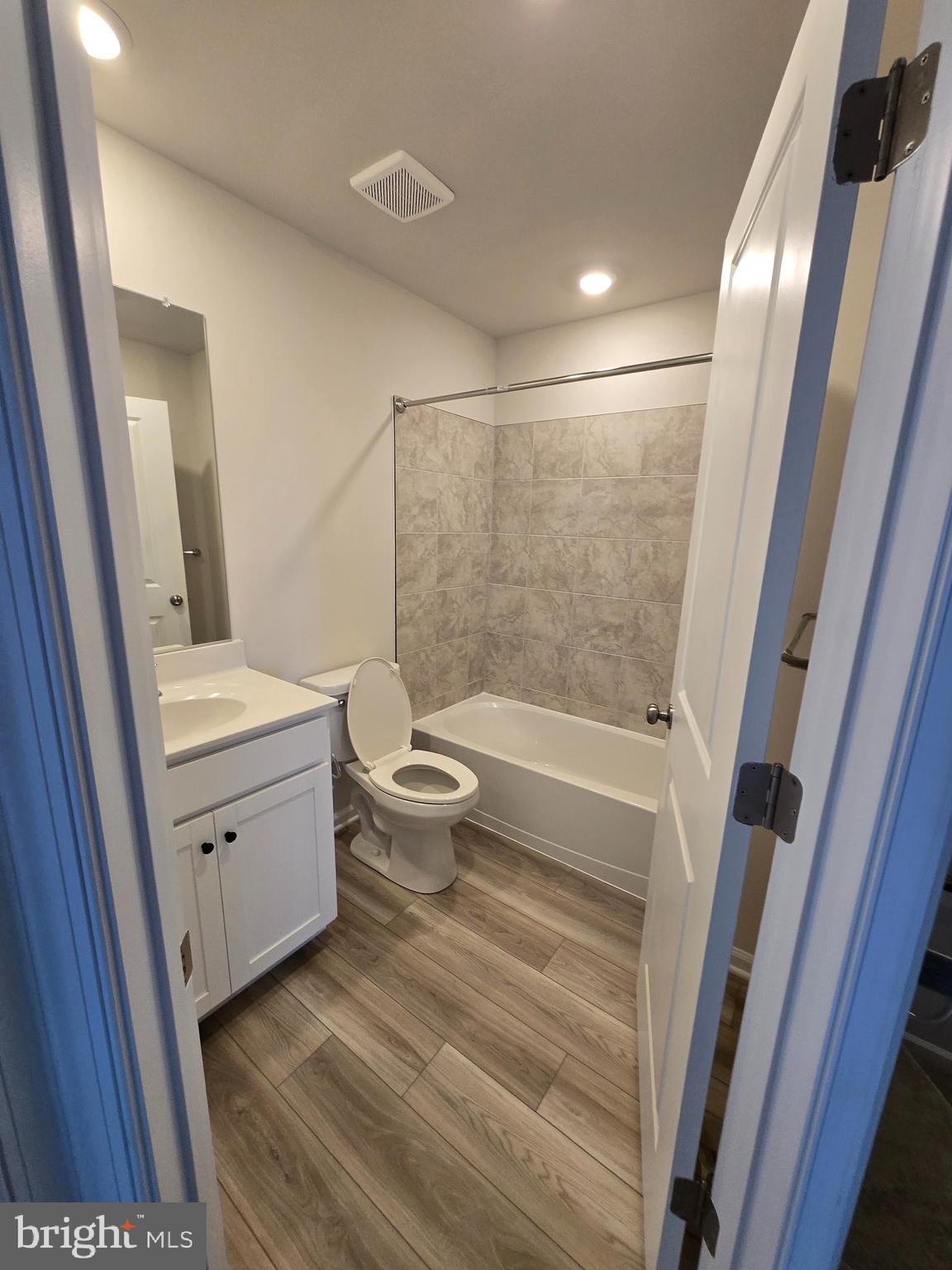 SHENANDOAH SPRINGS - Residential Lease