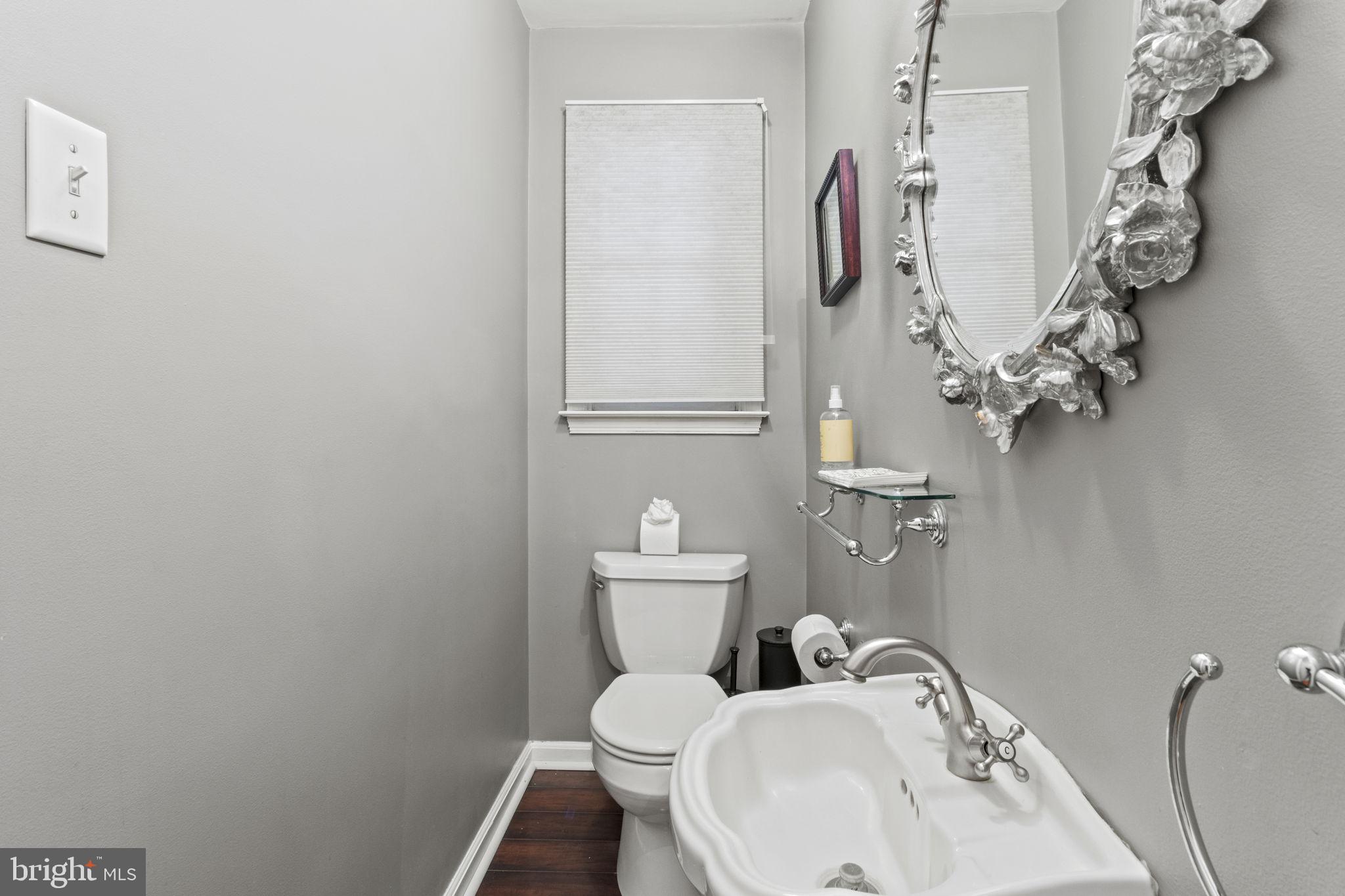 GLADWYNE - Residential