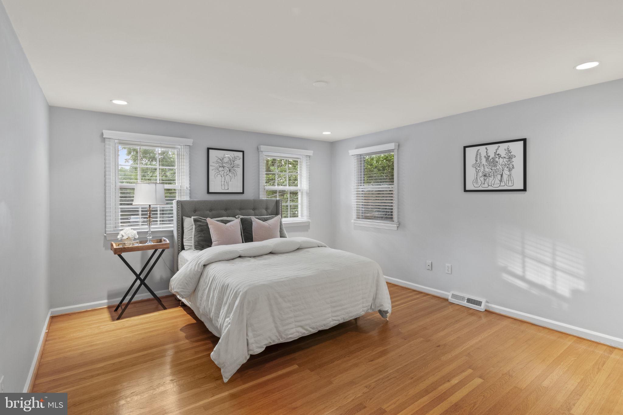 GLADWYNE - Residential