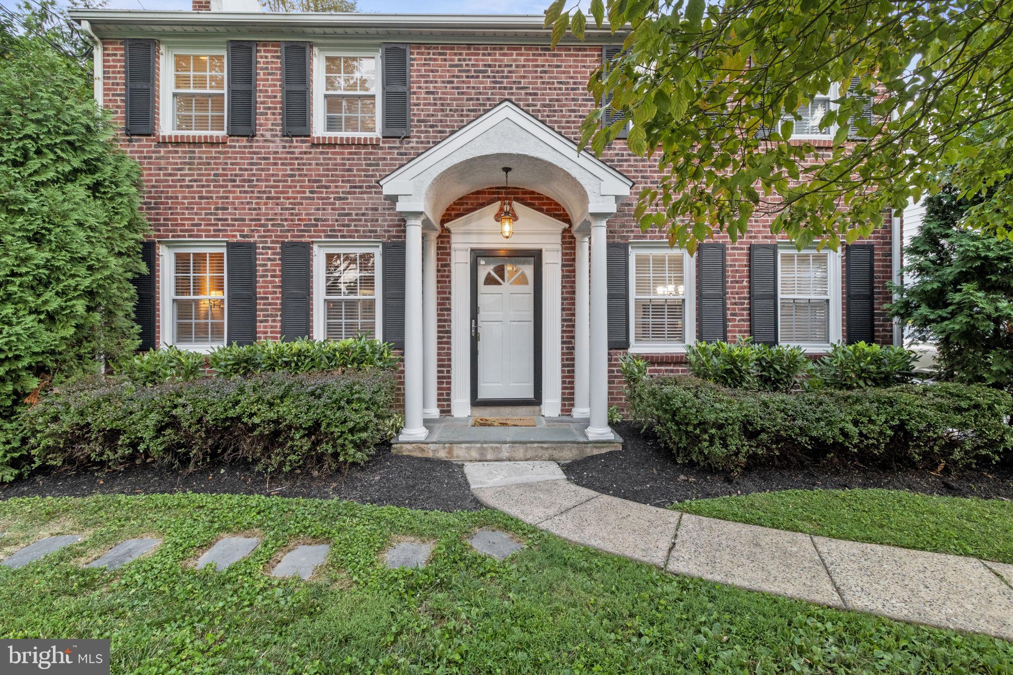 GLADWYNE - Residential