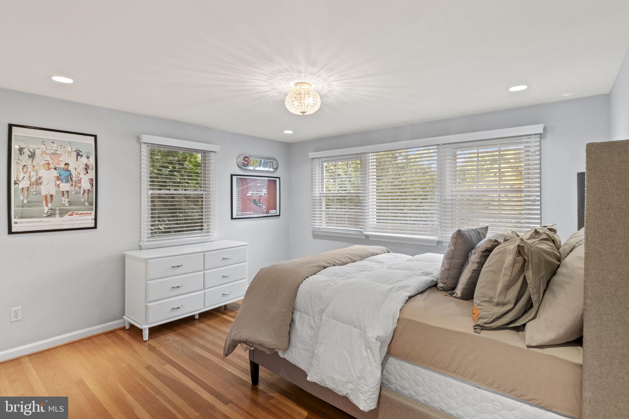 GLADWYNE - Residential