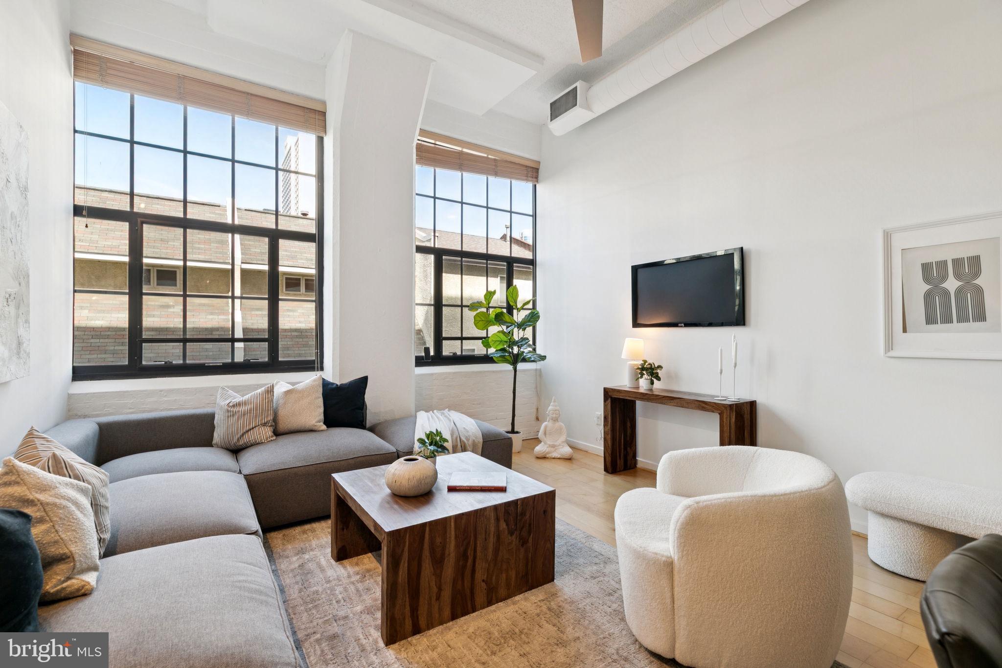 2429 LOCUST STREET 41 318