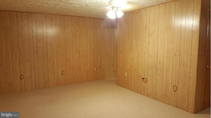 HIGHLANDS OF WARRENTON PHASE 2 - Residential