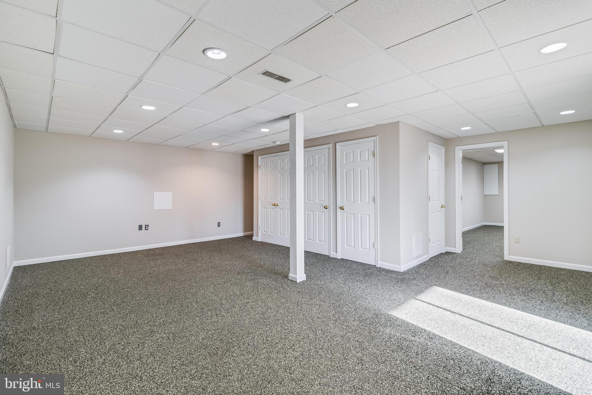 LONG BEACH - Residential