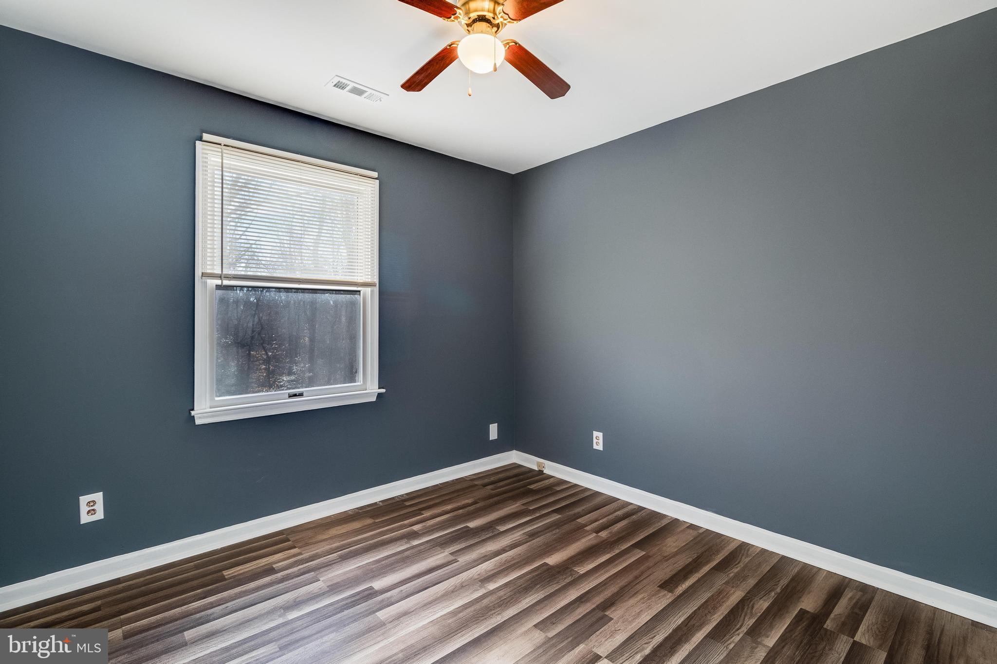 LONG BEACH - Residential