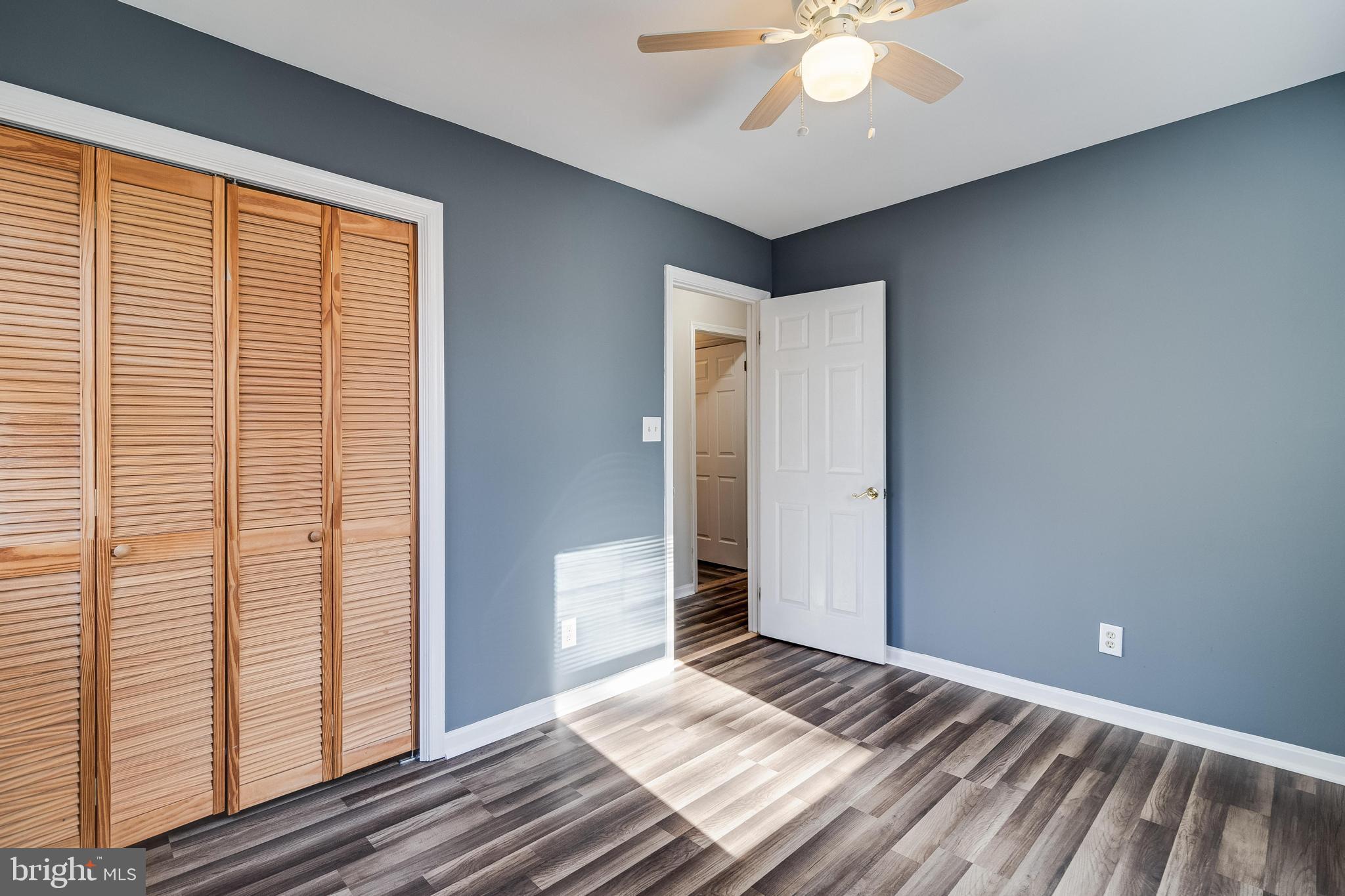 LONG BEACH - Residential