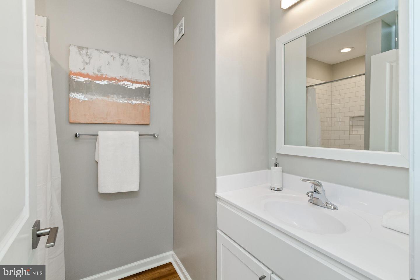 BROADWAY EAST - Residential