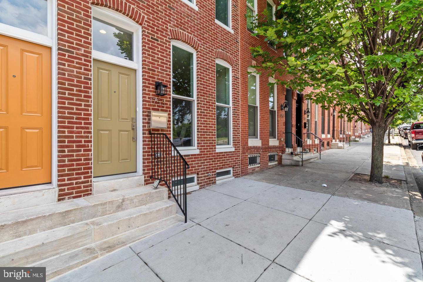 BROADWAY EAST - Residential
