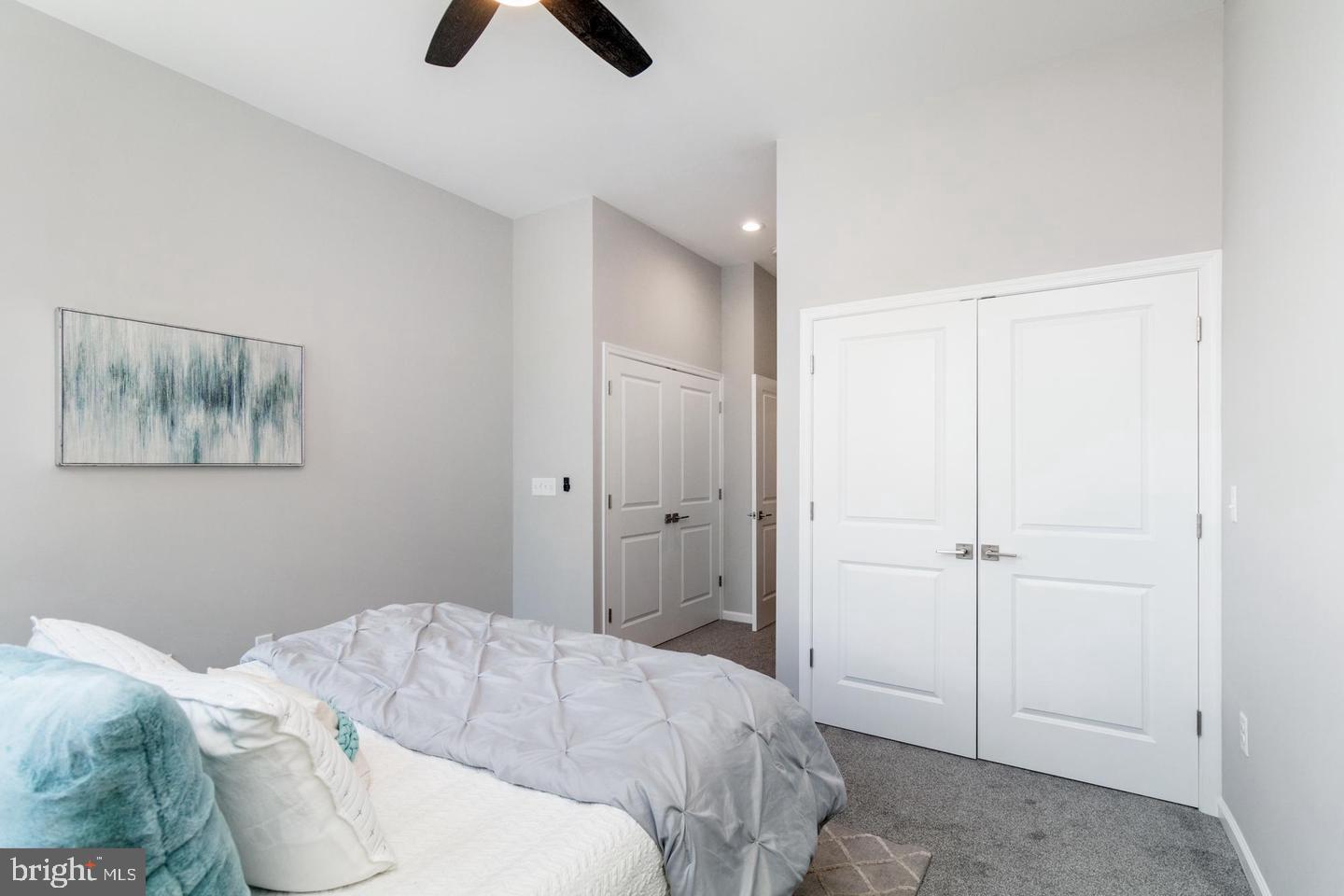 BROADWAY EAST - Residential