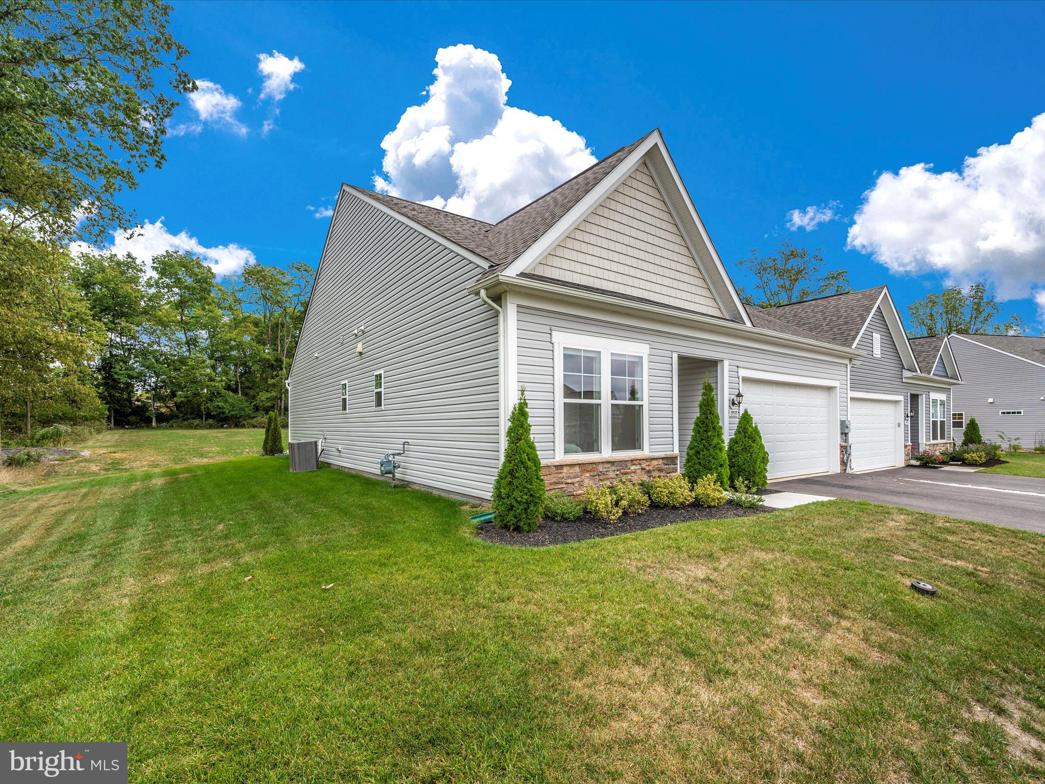 ROSEHILL MANOR - Residential