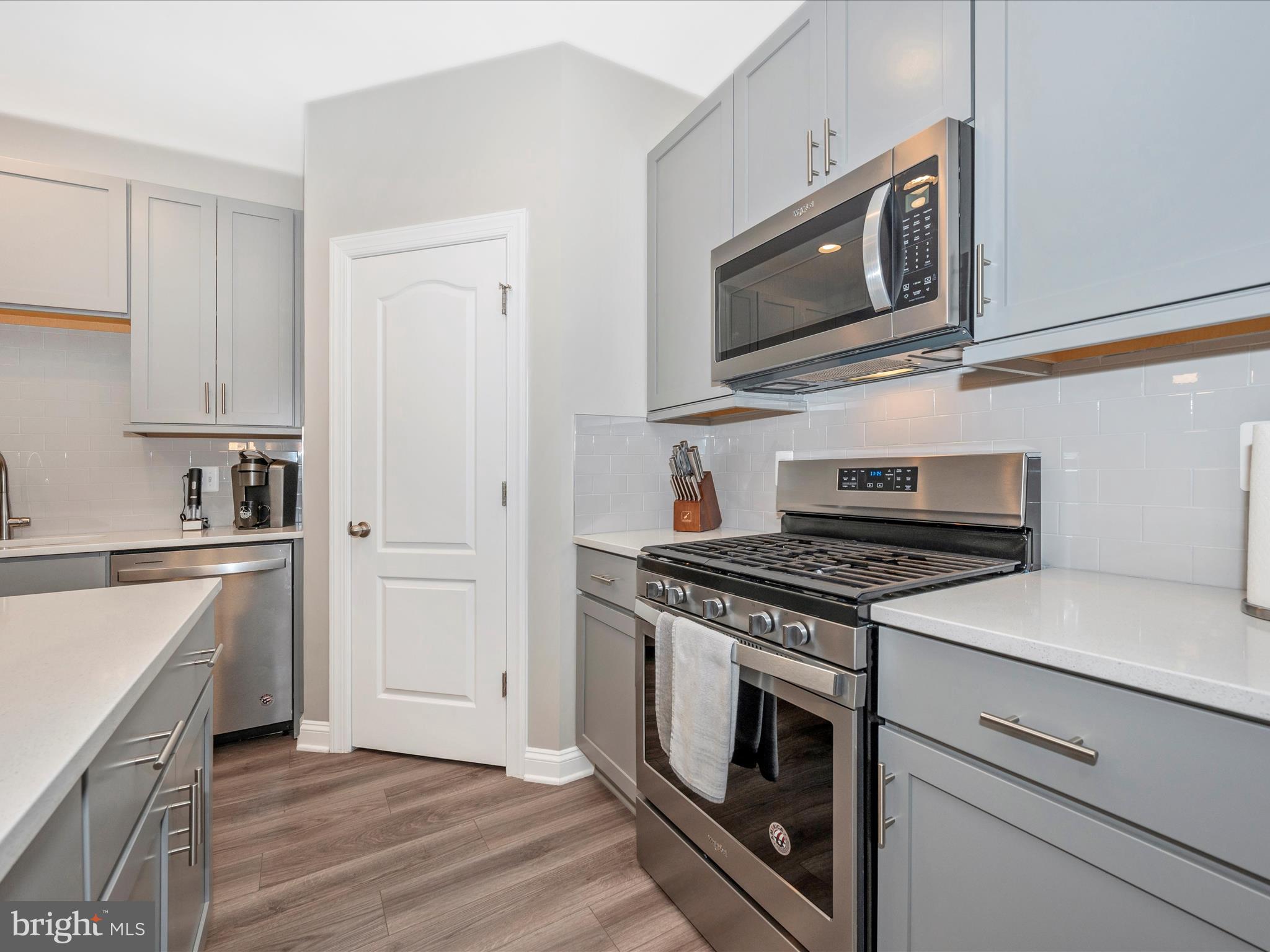 ROSEHILL MANOR - Residential