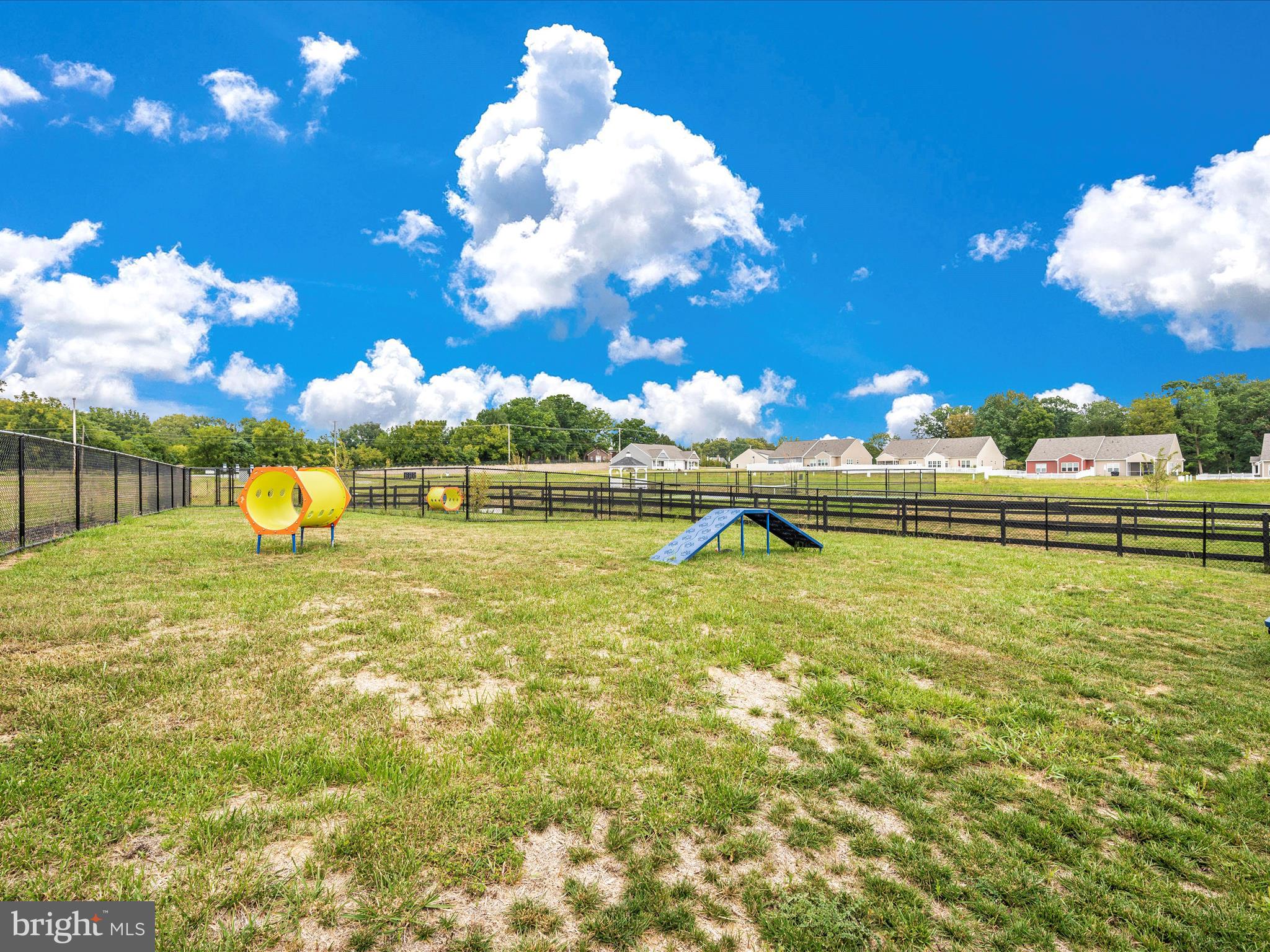 ROSEHILL MANOR - Residential