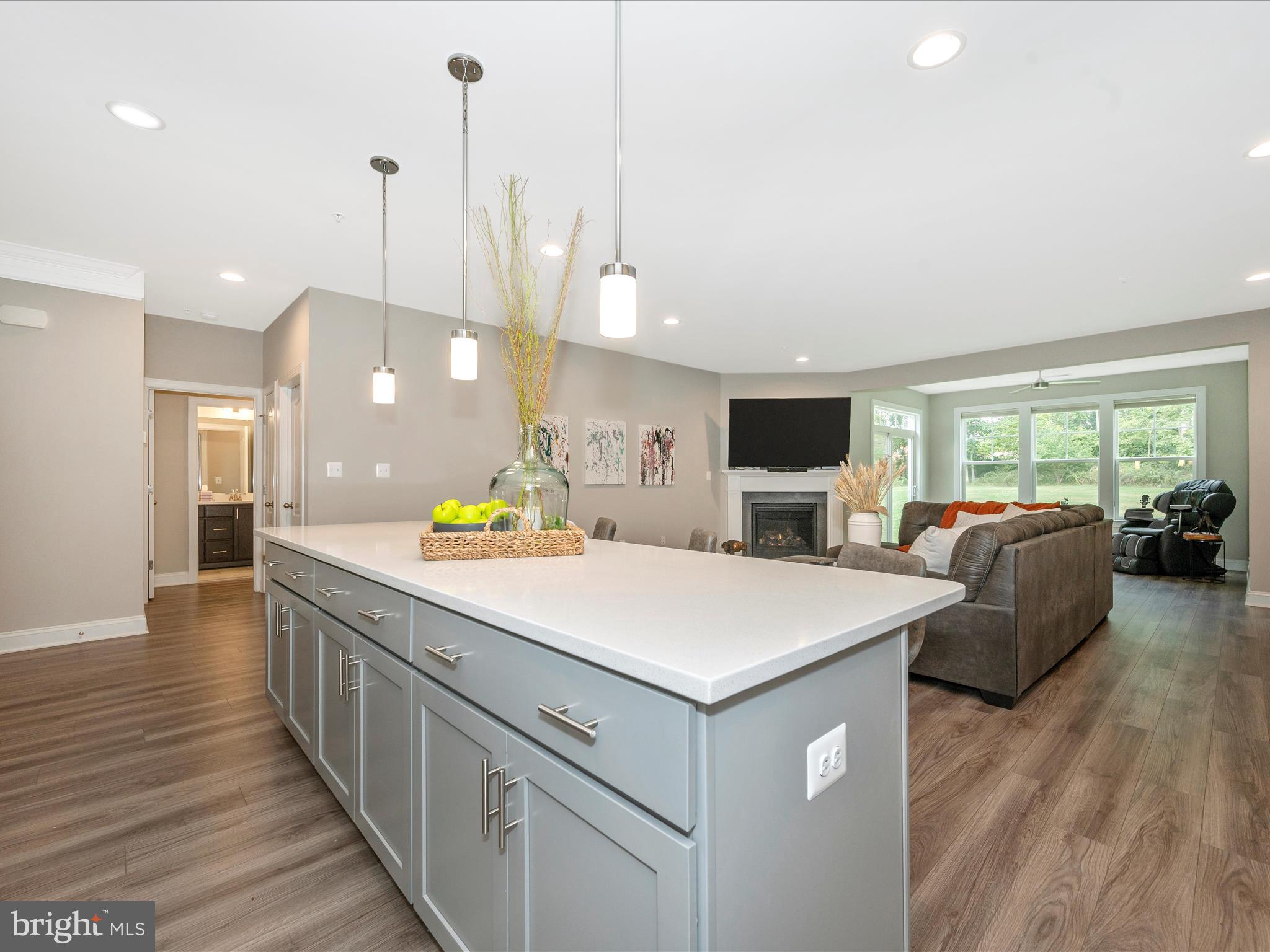 ROSEHILL MANOR - Residential