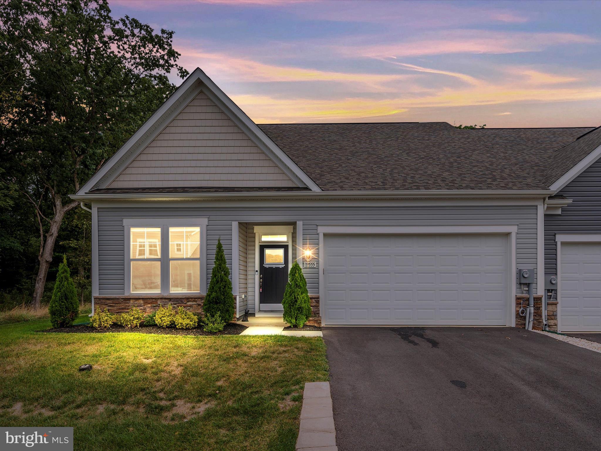 ROSEHILL MANOR - Residential