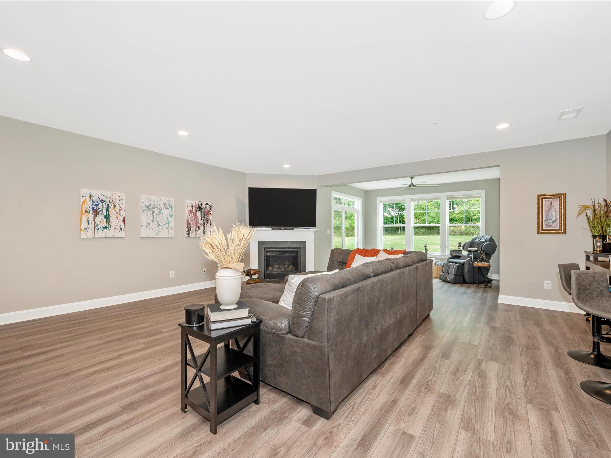 ROSEHILL MANOR - Residential