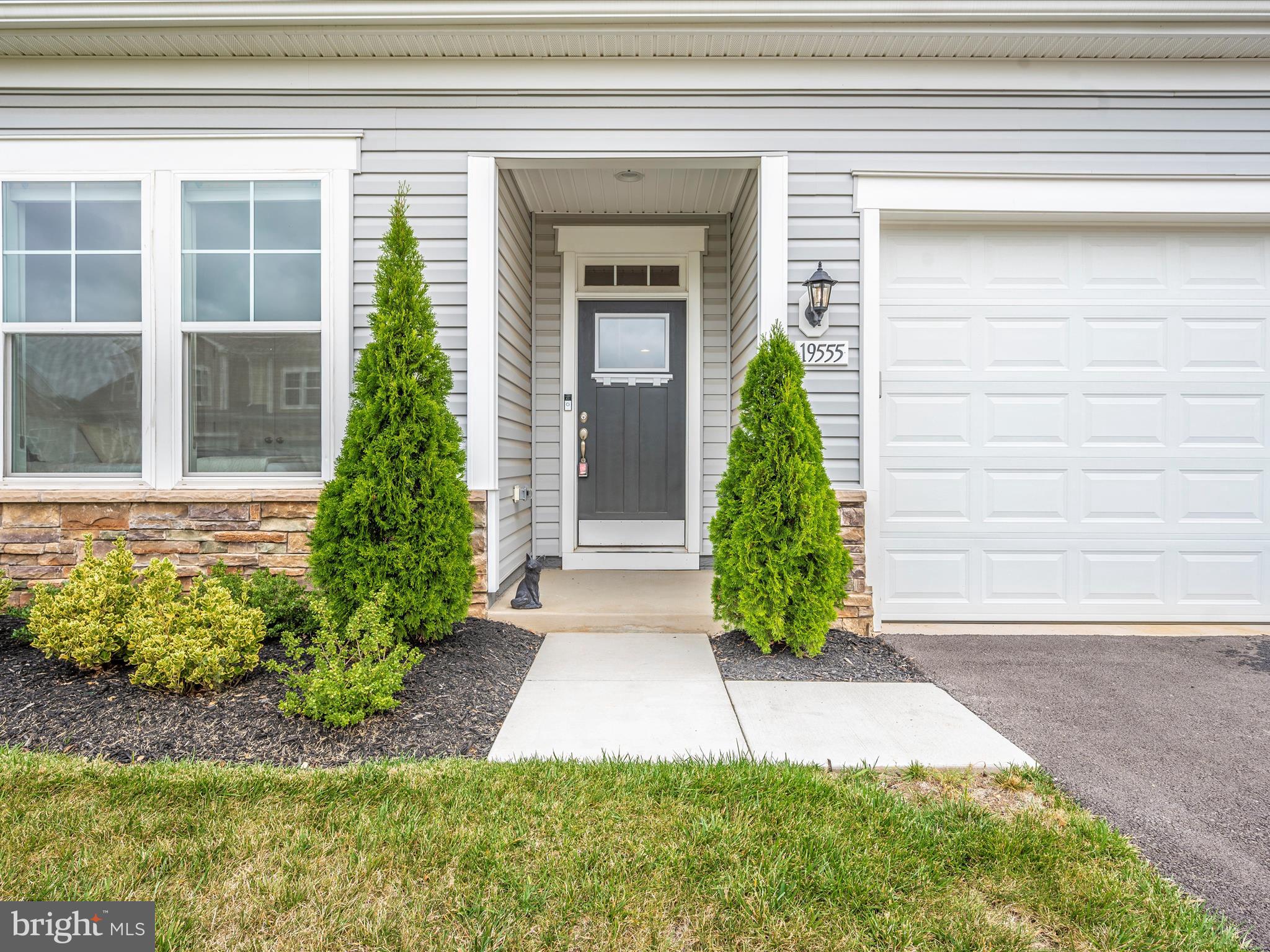 ROSEHILL MANOR - Residential