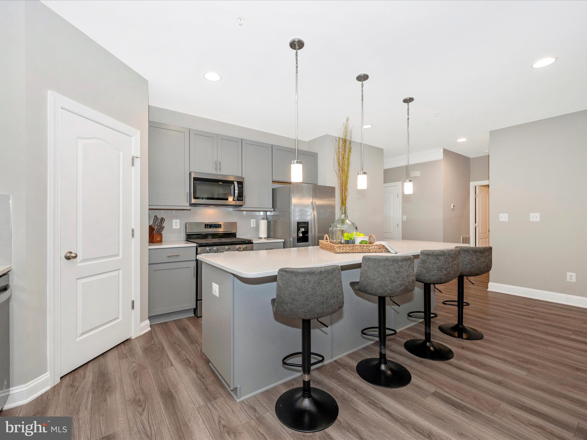 ROSEHILL MANOR - Residential