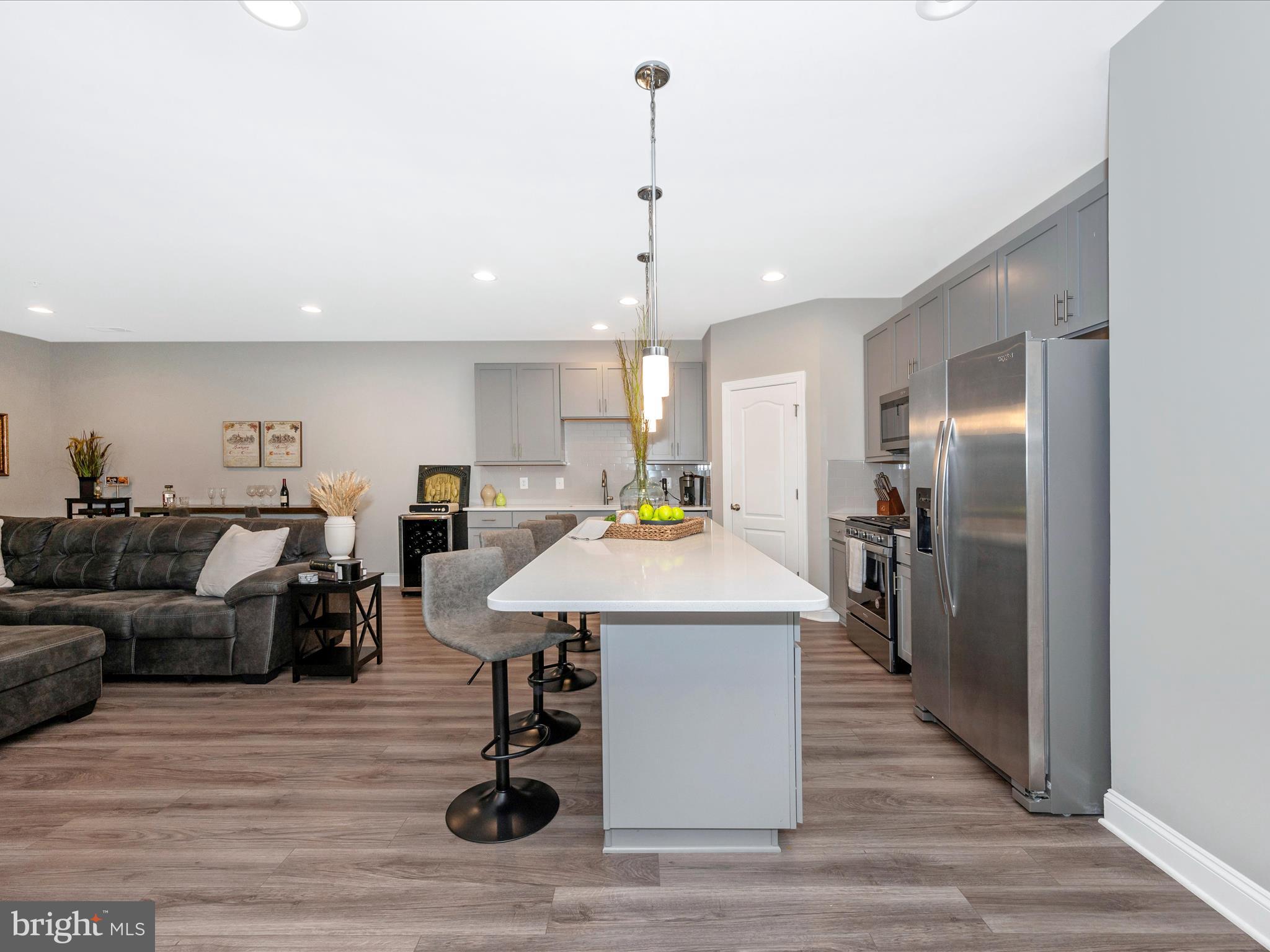 ROSEHILL MANOR - Residential