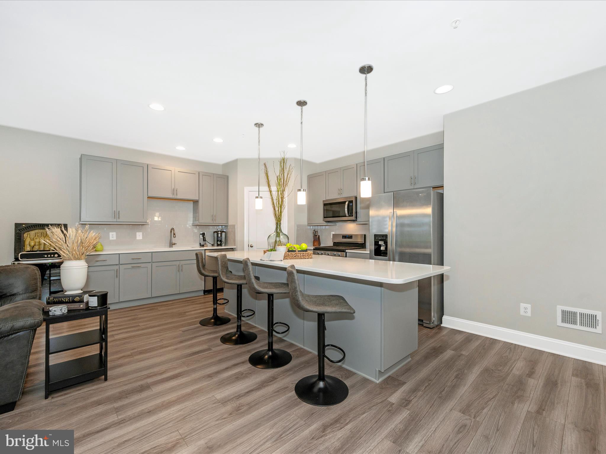 ROSEHILL MANOR - Residential