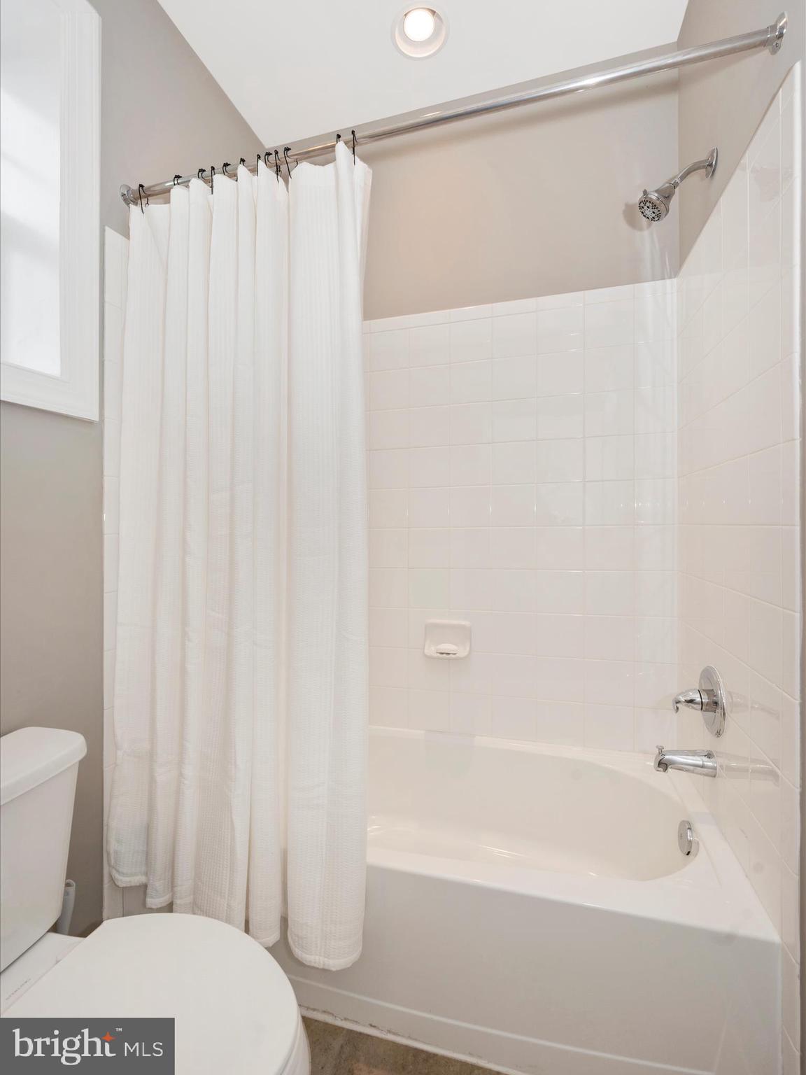 ROSEHILL MANOR - Residential