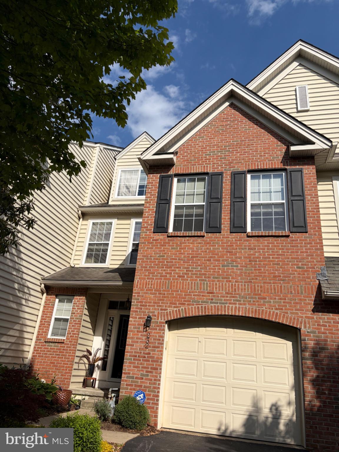 232 DEEPDALE DRIVE