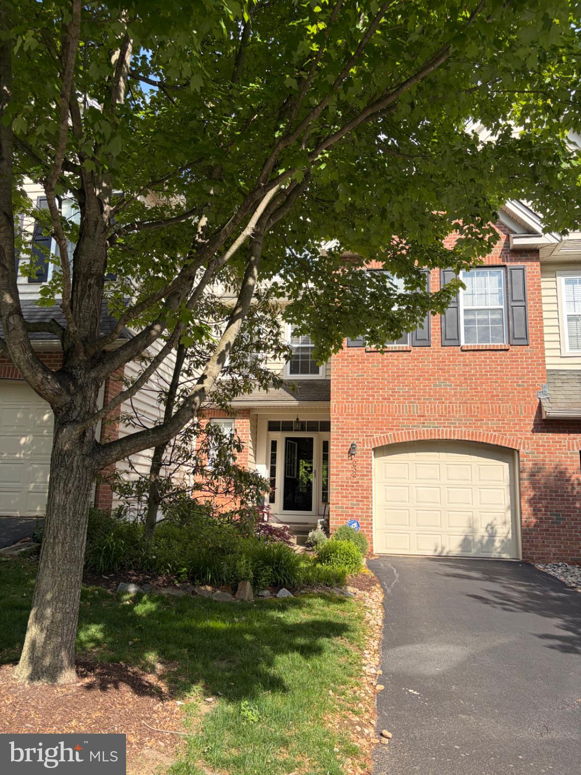 232 DEEPDALE DRIVE