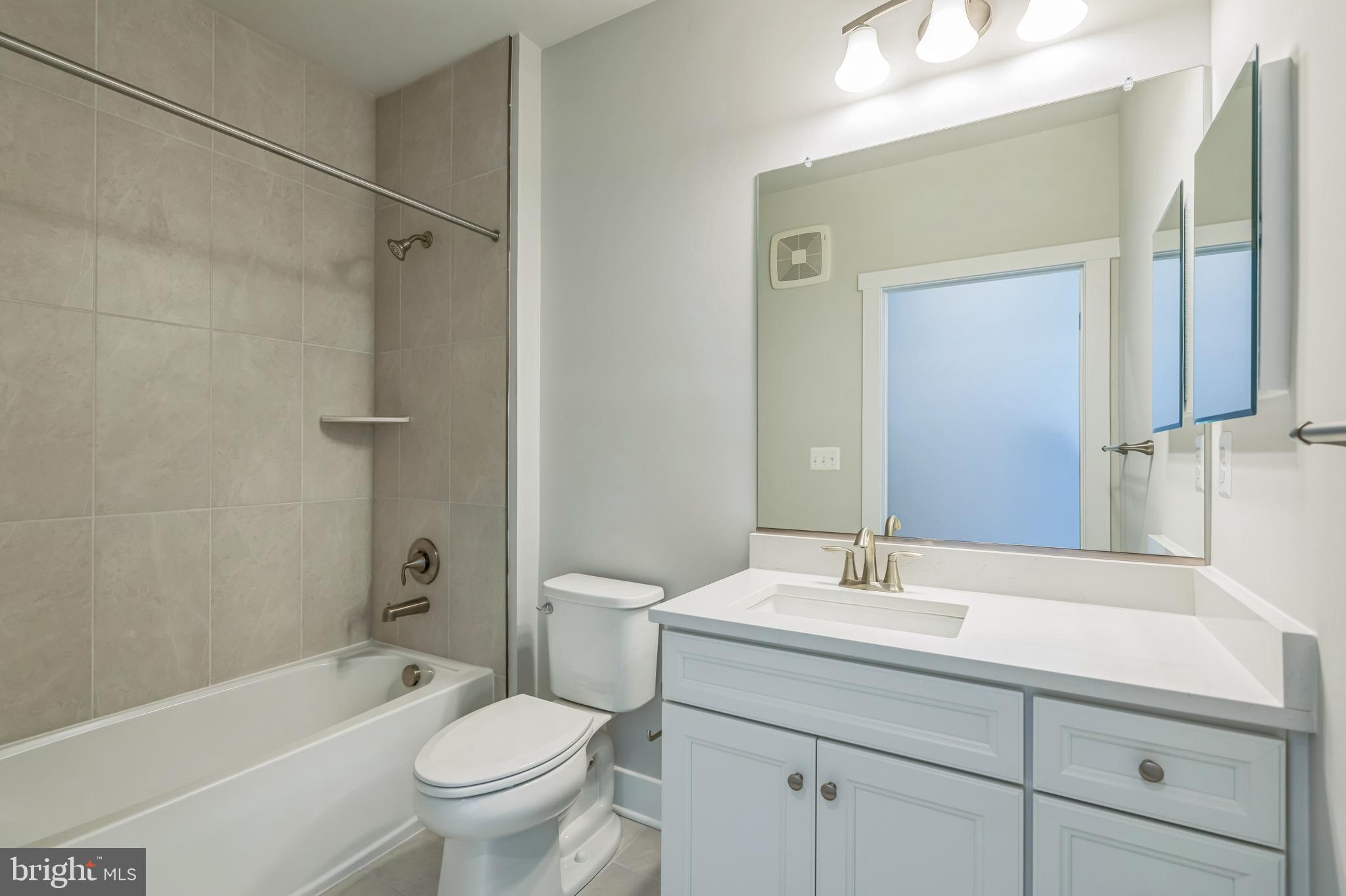 FOUR SEASONS AT KENT ISLAND - Residential