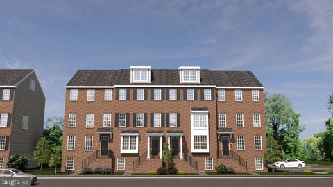 Townhouse For Sale - 10103 Beacon Street<br/> KENNETT SQUARE, PA 19348