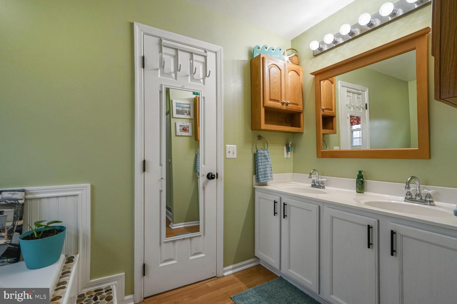 FOXBOROUGH - Residential