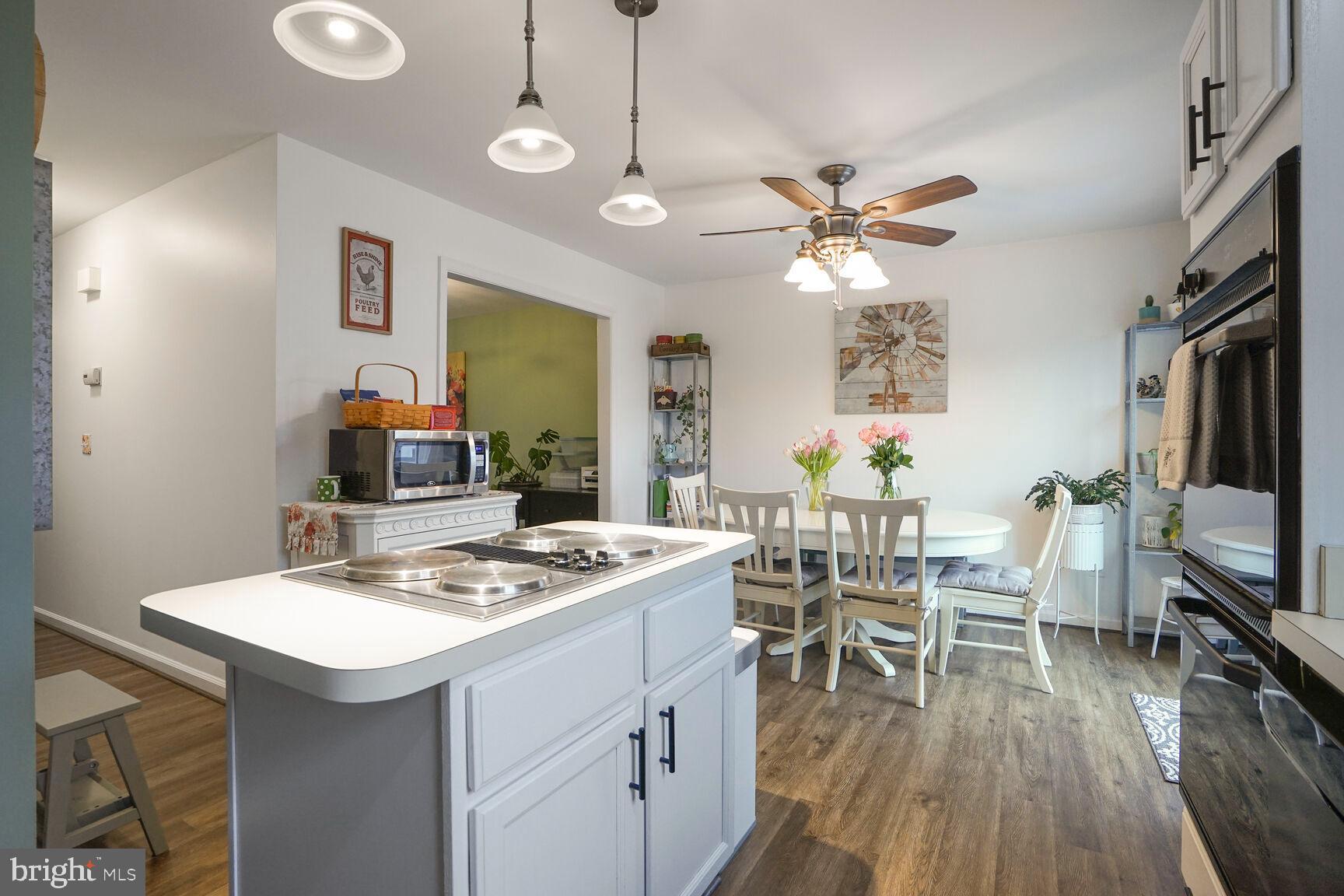 FOXBOROUGH - Residential