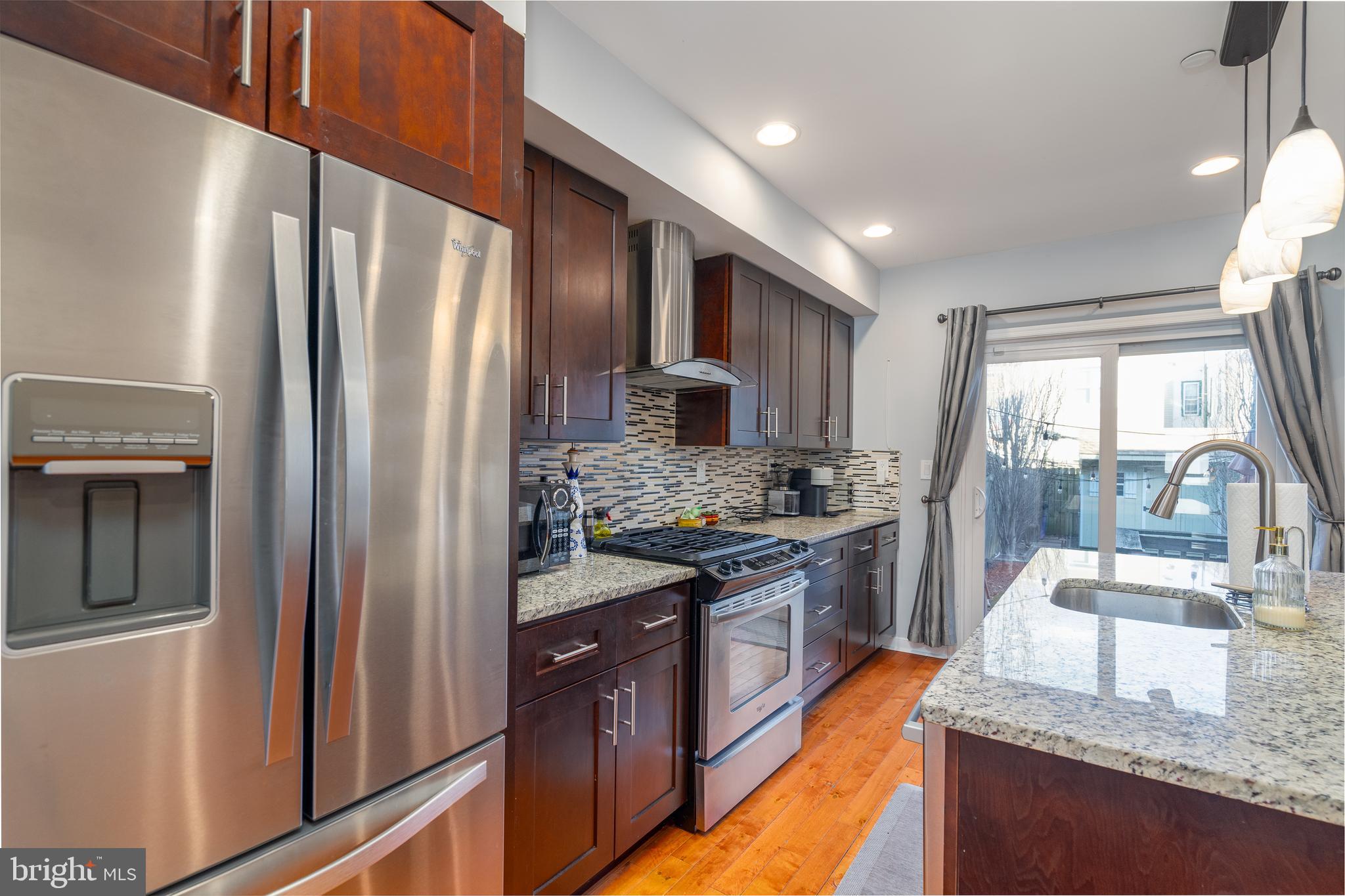 POINT BREEZE - Residential