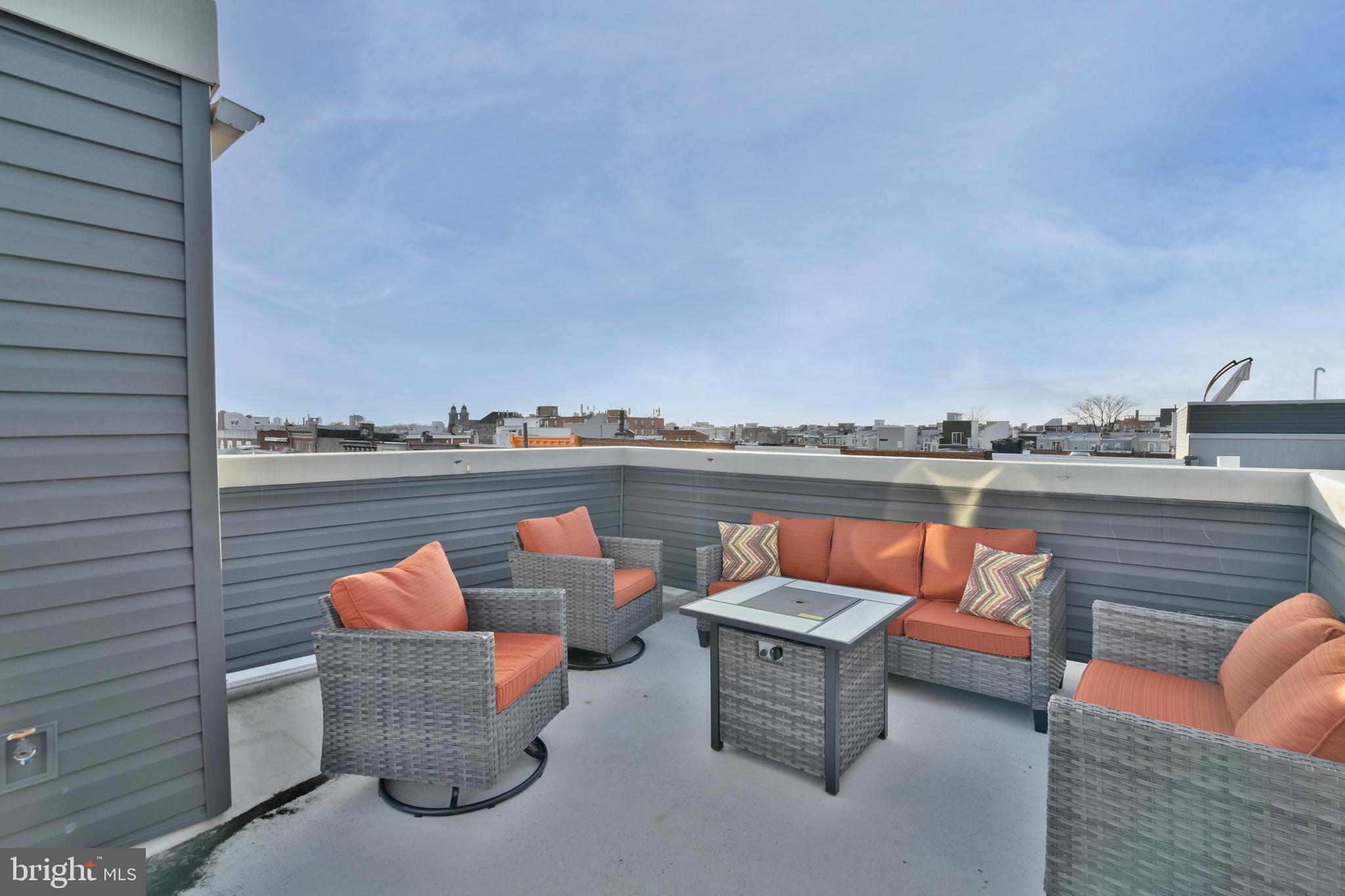 POINT BREEZE - Residential