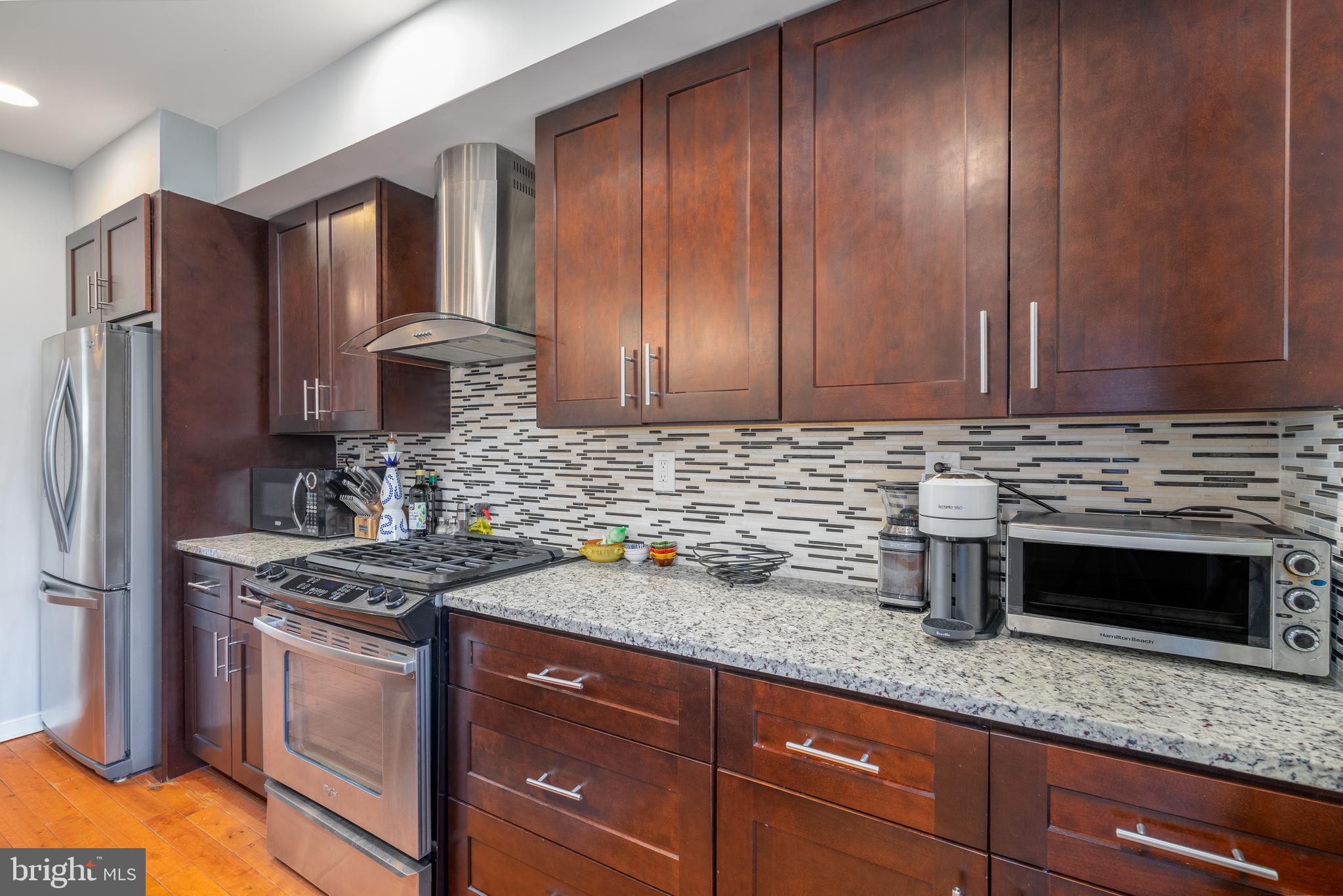 POINT BREEZE - Residential