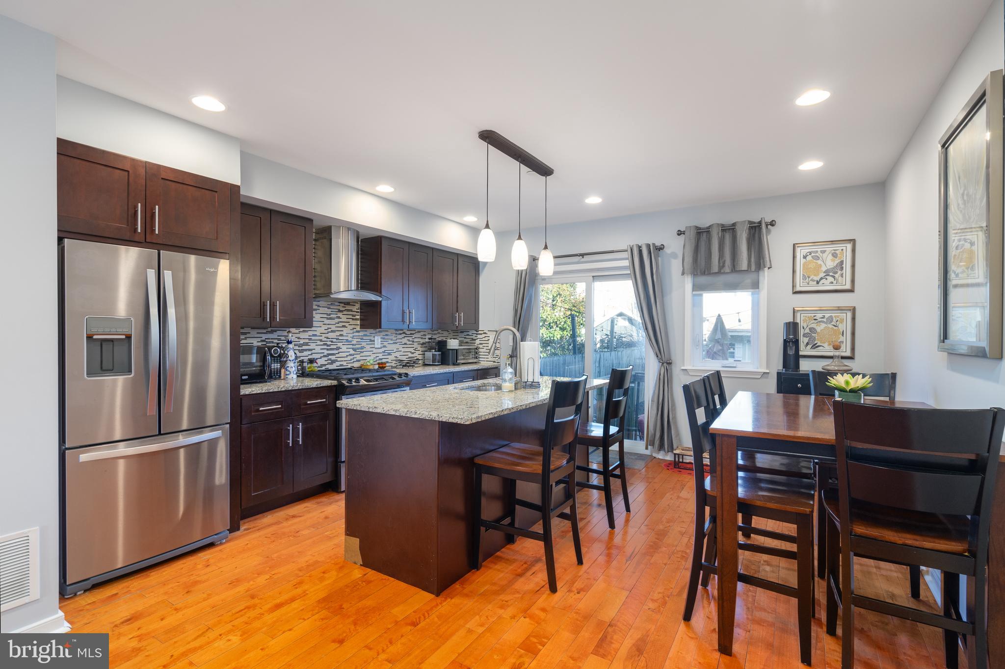 POINT BREEZE - Residential